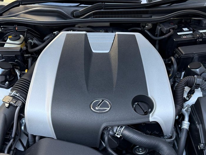 2017 Lexus RC 350 F Sport GSC10R White Nova