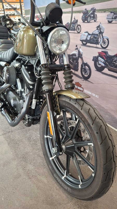 2017 Harley-davidson XL883N IRON 883 Olive Gold