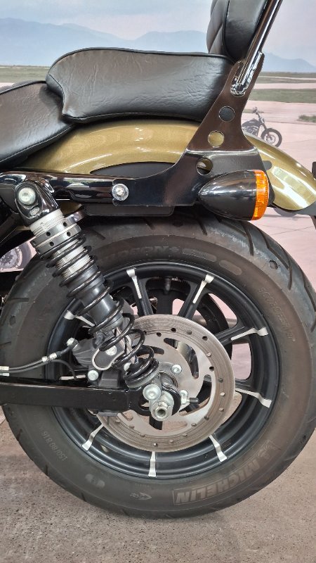 2017 Harley-davidson XL883N IRON 883 Olive Gold