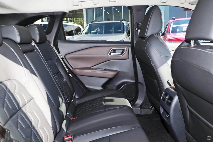 2025 Nissan QASHQAI Ti