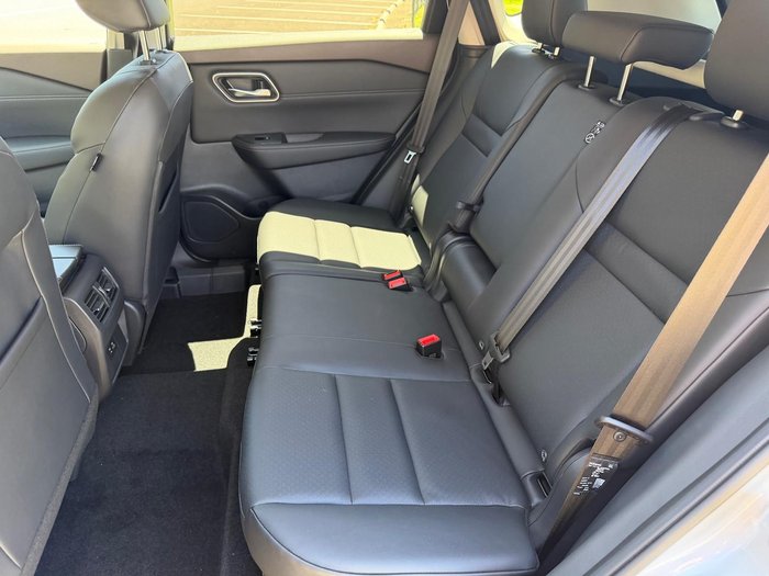 2025 Nissan X-TRAIL ST-L e-POWER