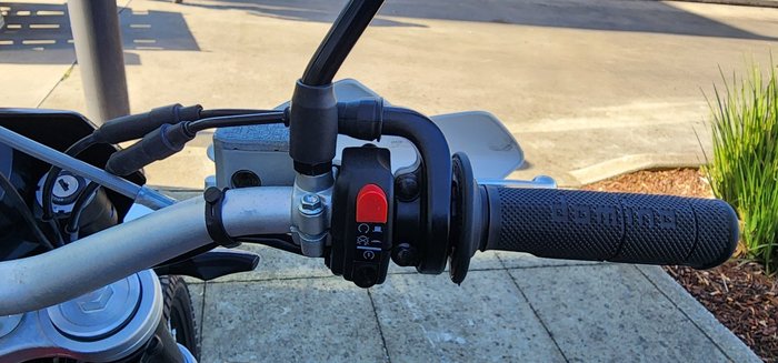 2019 SWM RS 500 R RED