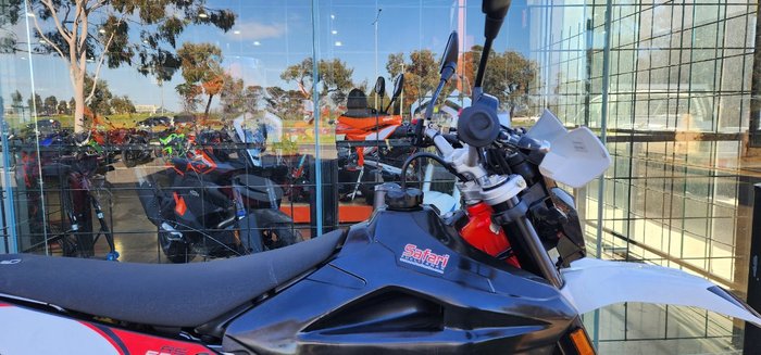 2019 SWM RS 500 R RED