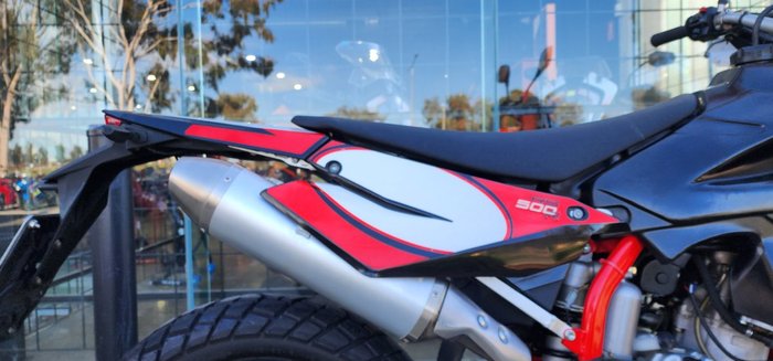 2019 SWM RS 500 R RED
