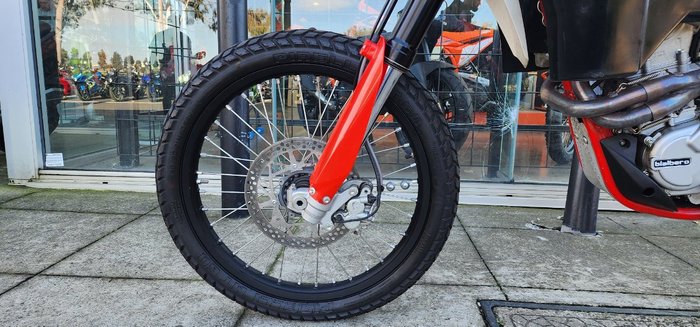 2019 SWM RS 500 R RED