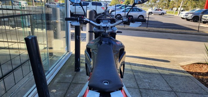 2019 SWM RS 500 R RED