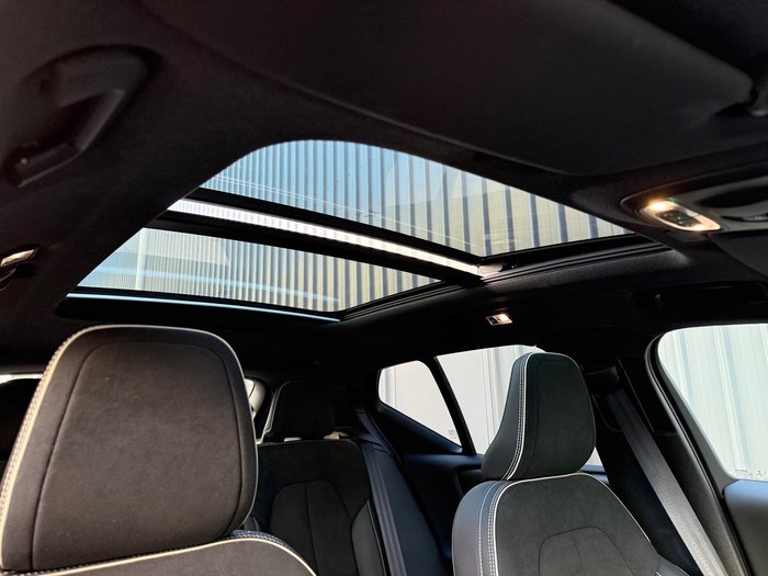2019 Volvo XC40 T5 R-Design MY19 AWD Fusion Red