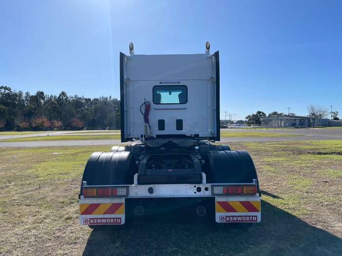 2025 Kenworth T610 Series T610SAR White