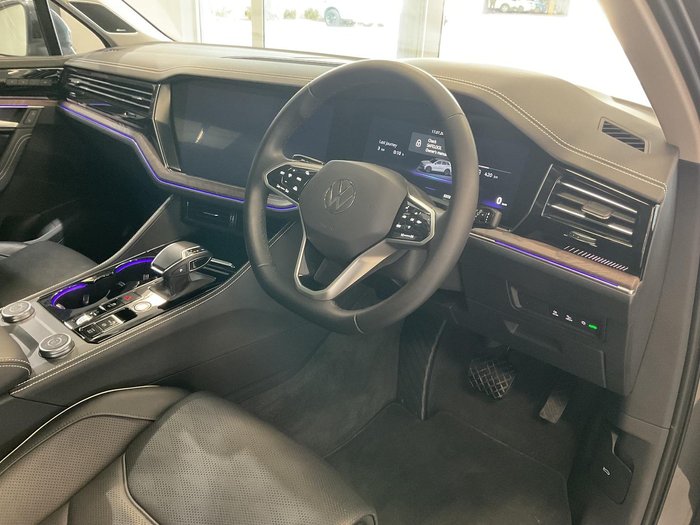 2024 Volkswagen Touareg 210TDI Elegance