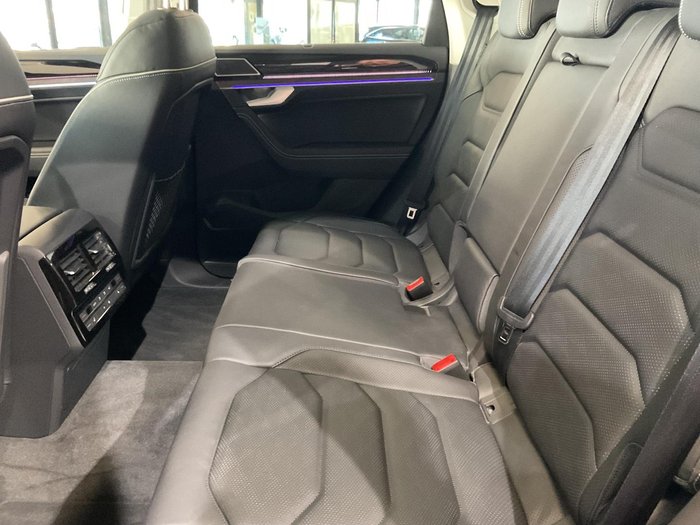 2024 Volkswagen Touareg 210TDI Elegance