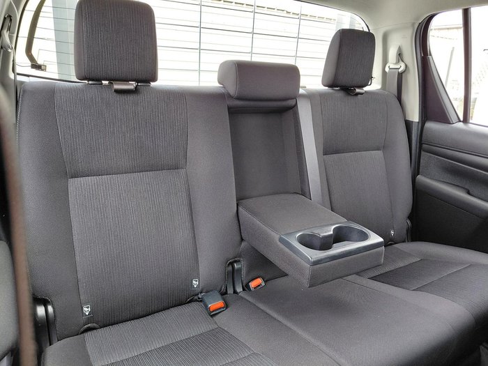 2021 Toyota Hilux SR