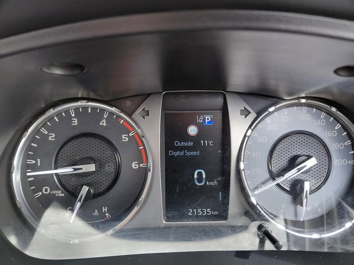2021 Toyota Hilux SR