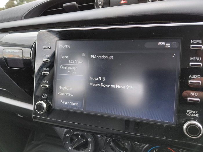 2021 Toyota Hilux SR