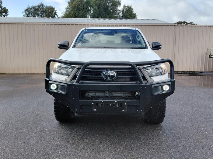 2021 Toyota Hilux SR