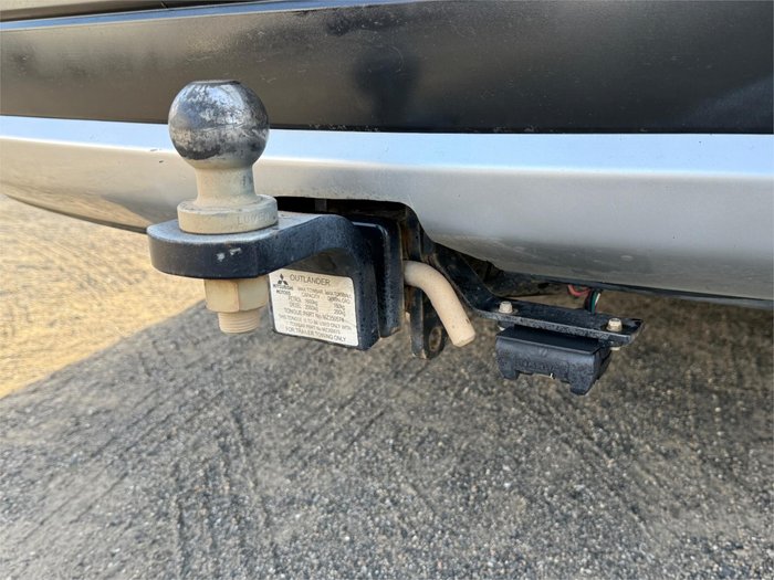 2018 MITSUBISHI OUTLANDER ES 5 SEAT (AWD)
