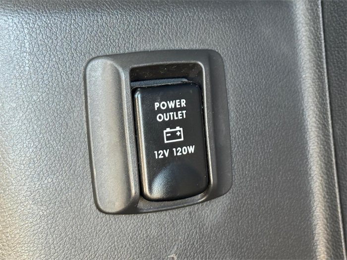 2018 MITSUBISHI OUTLANDER ES 5 SEAT (AWD)