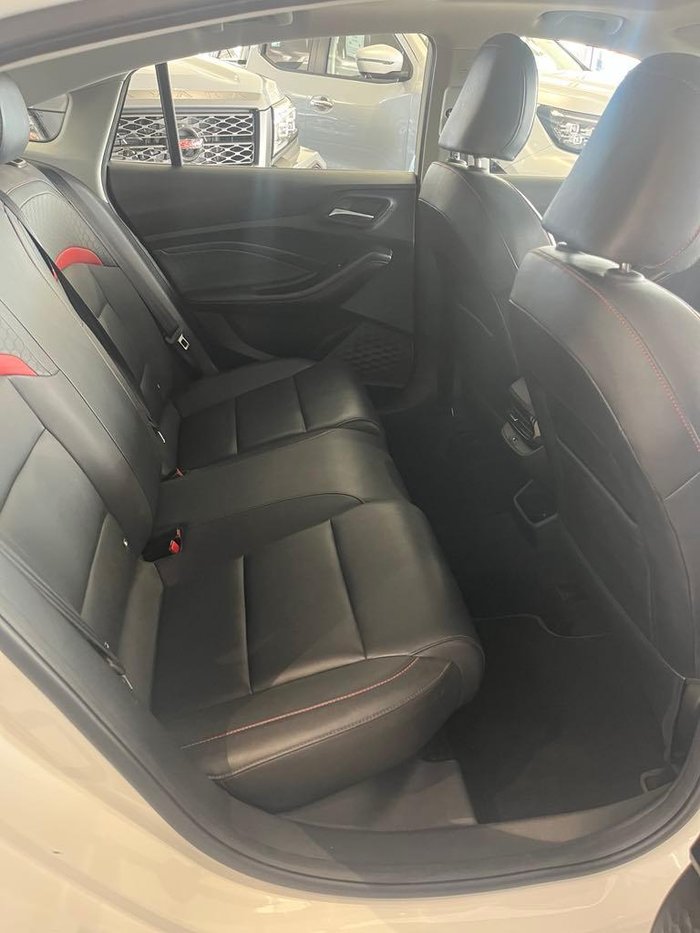 2023 MG MG5 Essence