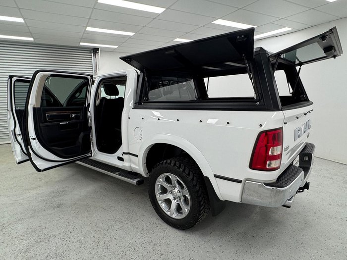 2019 RAM 1500 Laramie DS MY19 4X4 Dual Range Bright White