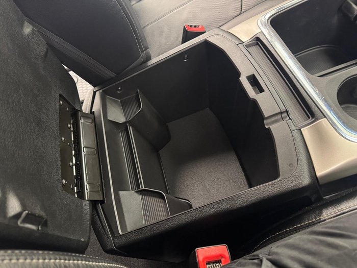 2019 RAM 1500 Laramie DS MY19 4X4 Dual Range Bright White