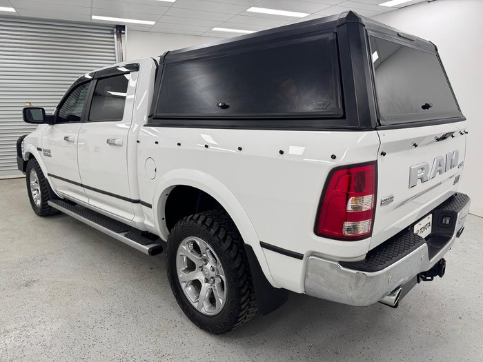 2019 RAM 1500 Laramie DS MY19 4X4 Dual Range Bright White