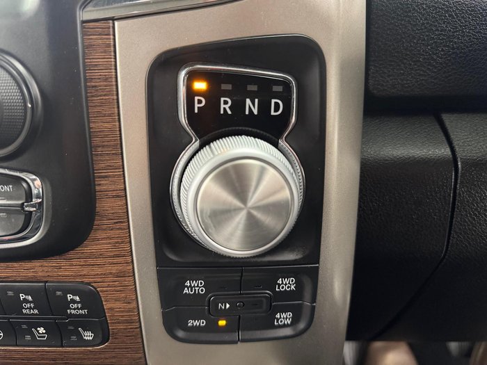 2019 RAM 1500 Laramie DS MY19 4X4 Dual Range Bright White