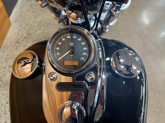2017 Harley-davidson FXDWG WIDE GLIDE Black