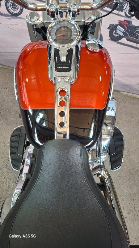 2025 Harley-davidson FLFB FAT BOY (117) WHISKEY FIRE / BLACK