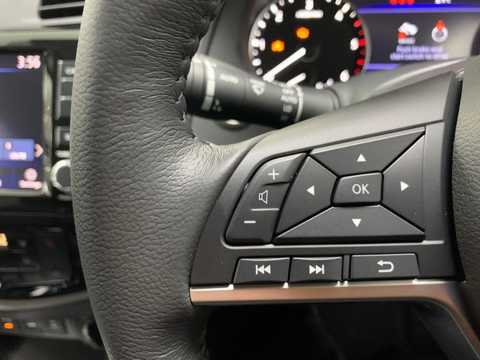2025 Nissan Navara PRO-4X D23 MY25 4X4 Dual Range White Pearl