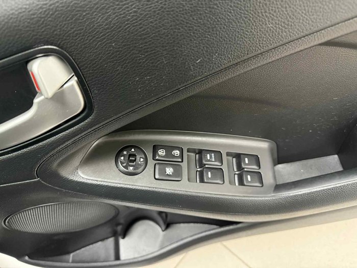 2016 Kia Cerato S YD MY17 White