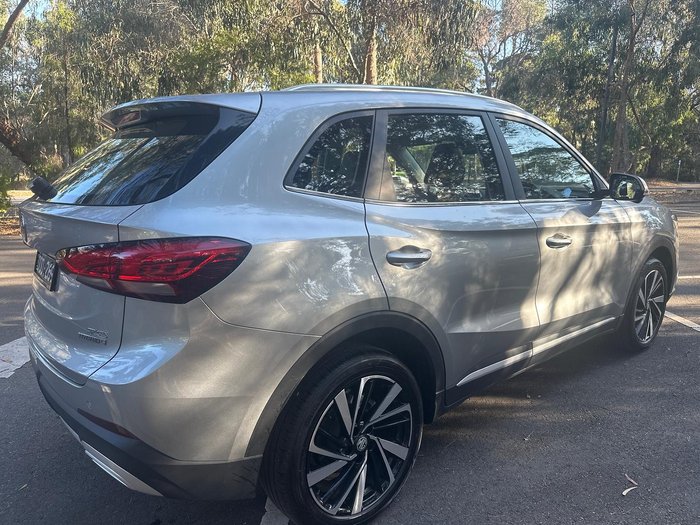 2025 MG ZS Essence Hybrid+ ZS32 MY25 Sloane Silver
