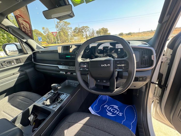 2025 Kia Tasman S