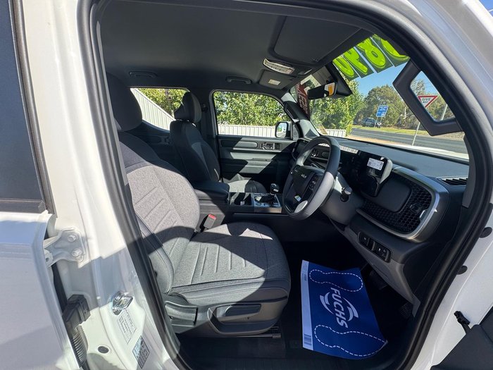 2025 Kia Tasman S