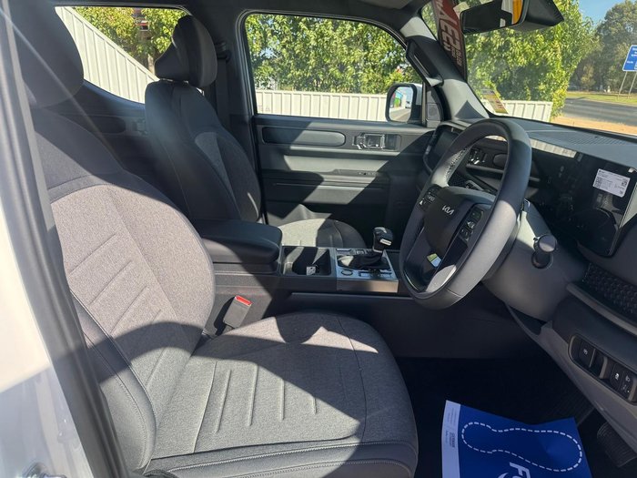 2025 Kia Tasman S