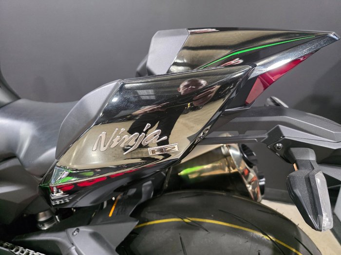 2024 Kawasaki NINJA H2 GREY