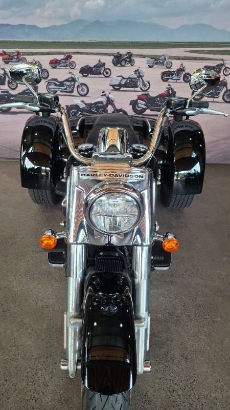 2019 Harley-davidson FLRT FREEWHEELER Black