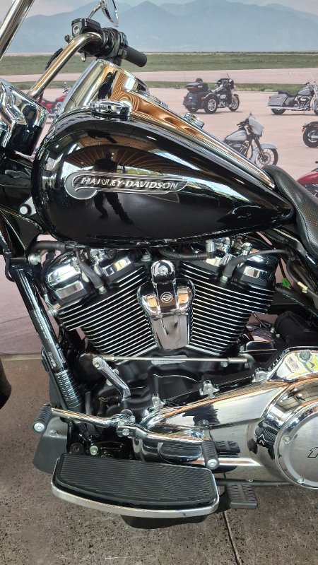 2019 Harley-davidson FLRT FREEWHEELER Black