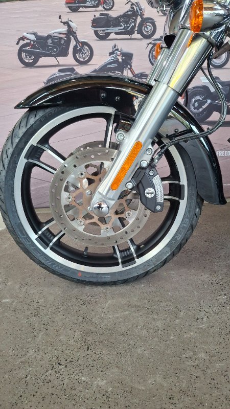2019 Harley-davidson FLRT FREEWHEELER Black
