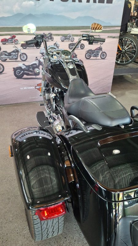 2019 Harley-davidson FLRT FREEWHEELER Black