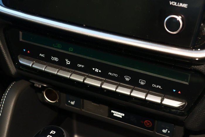2025 Isuzu MU-X LS-T