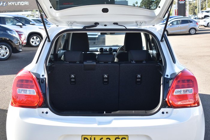 2023 Suzuki Swift GL AZ Series II Pure White