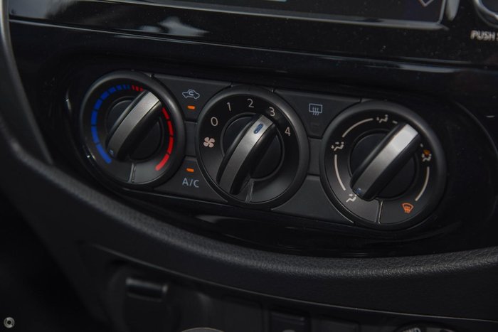2024 Nissan Navara SL Warrior
