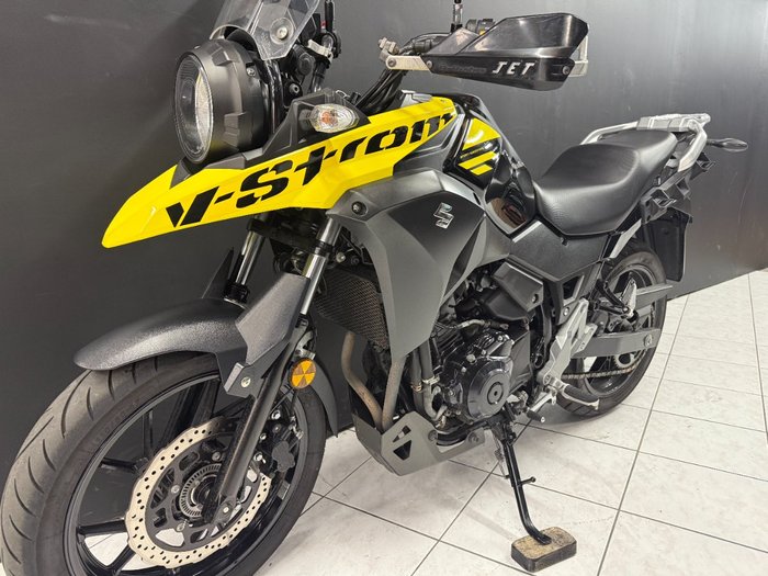 2019 SUZUKI V-STROM 250 (DL250A) Black