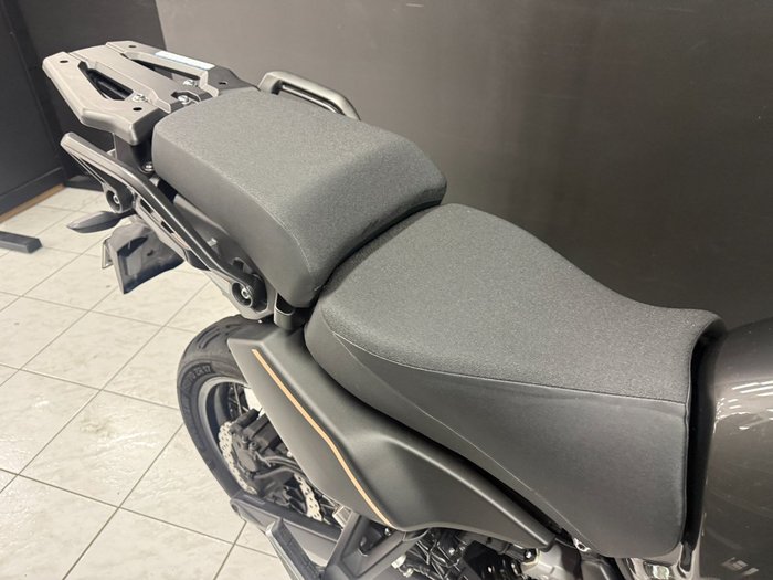 2023 Yamaha XT1200ZE SUPER TENERE Black