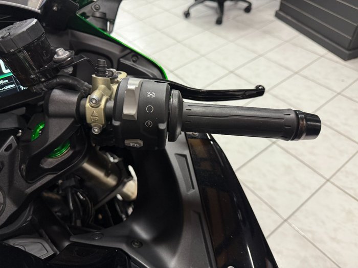 2022 Kawasaki NINJA H2 SX