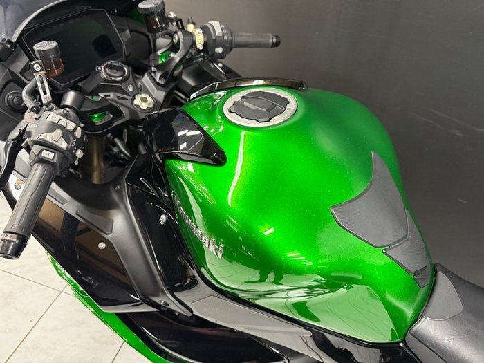 2022 Kawasaki NINJA H2 SX