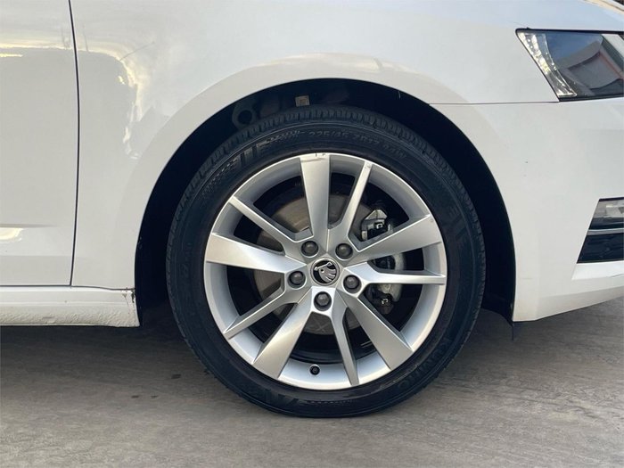 2018 SKODA Octavia 110TSI NE MY19 Moon White