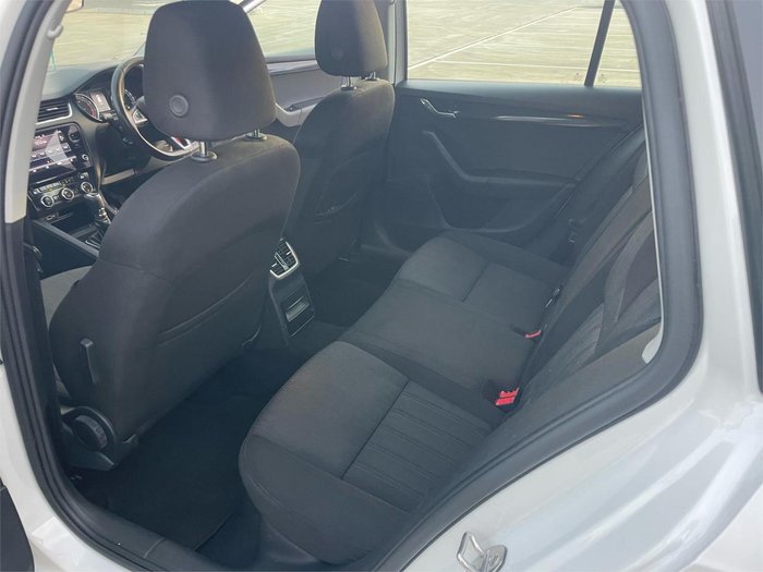 2018 SKODA Octavia 110TSI NE MY19 Moon White