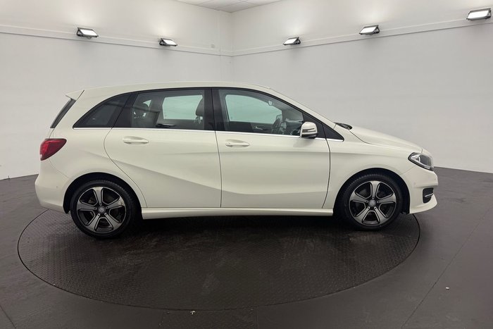 2017 Mercedes-Benz B-Class B180