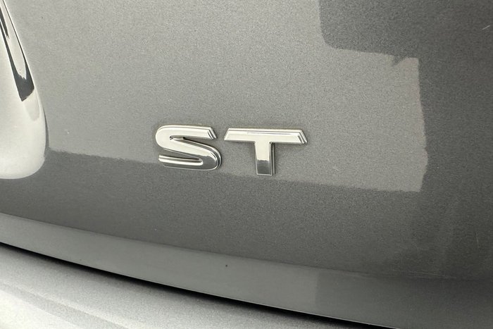 2015 Nissan Pathfinder ST