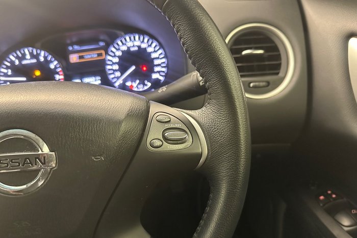 2015 Nissan Pathfinder ST
